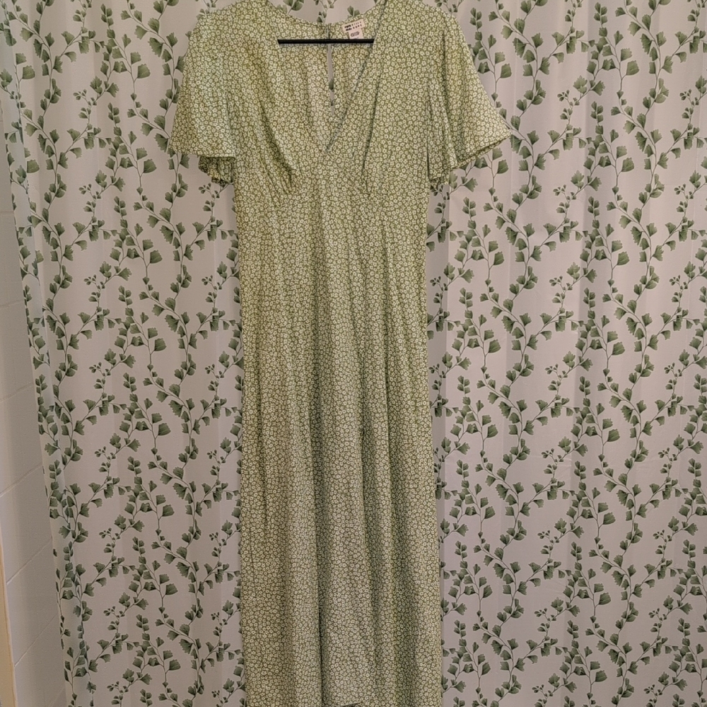 Elegant Green Floral Maxi Dress